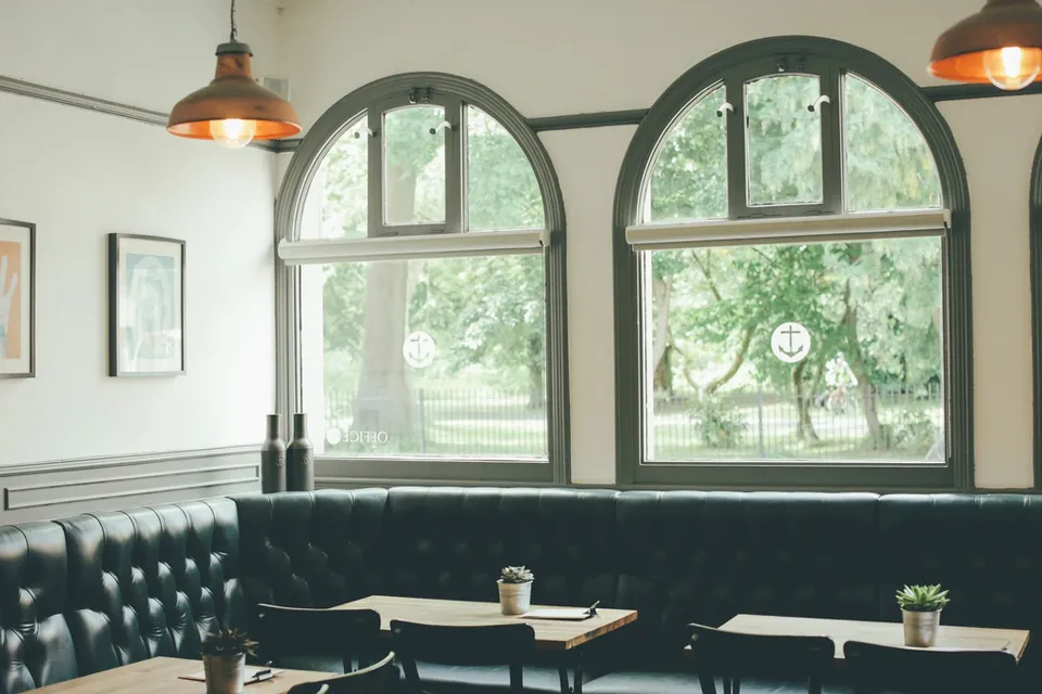 Arch — café brand identity
